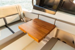 BOSTON WHALER 330 Vantage