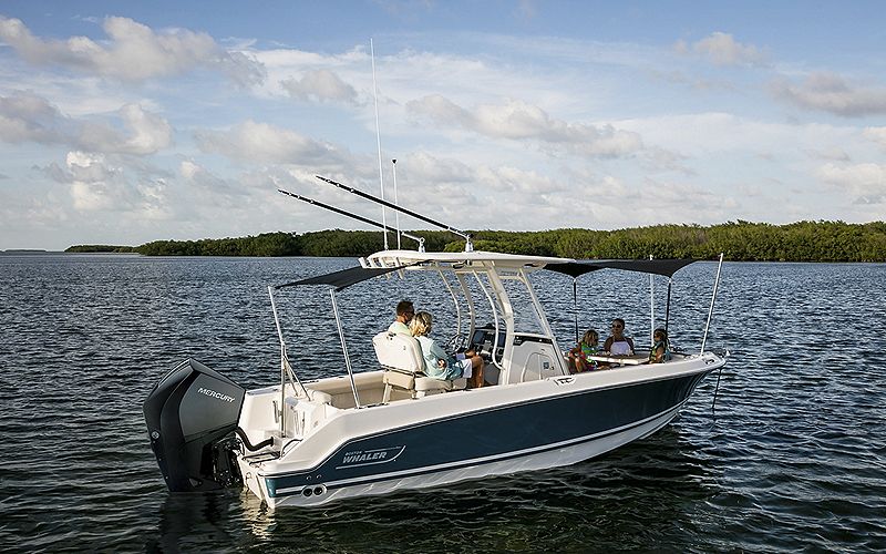 BOSTON WHALER 230 Outrage