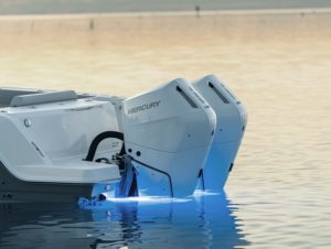 BOSTON WHALER 330 outrage