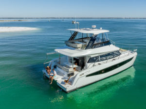 AQUILA 42 Yacht