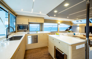 AQUILA 54 Yacht