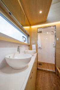 AQUILA 54 Yacht