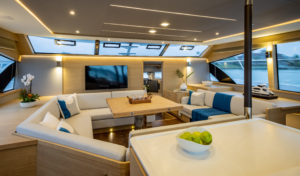 AQUILA 54 Yacht