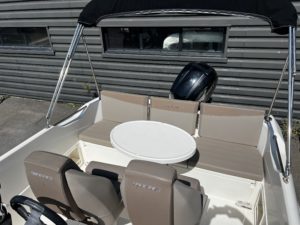 QUICKSILVER 675 Open