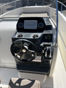 QUICKSILVER 675 Open