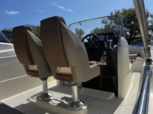 QUICKSILVER 675 Open
