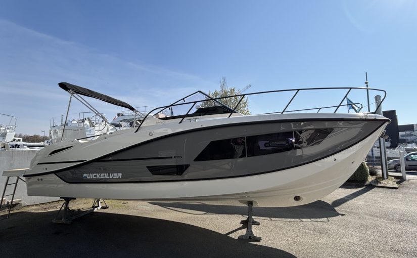 QUICKSILVER Activ 875 Sundeck