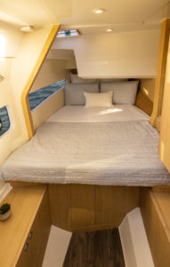 AQUILA 32 Sport