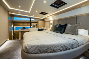 AQUILA Aquila 70 Luxury