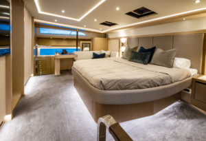 AQUILA Aquila 70 Luxury