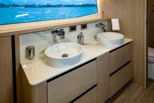AQUILA Aquila 70 Luxury
