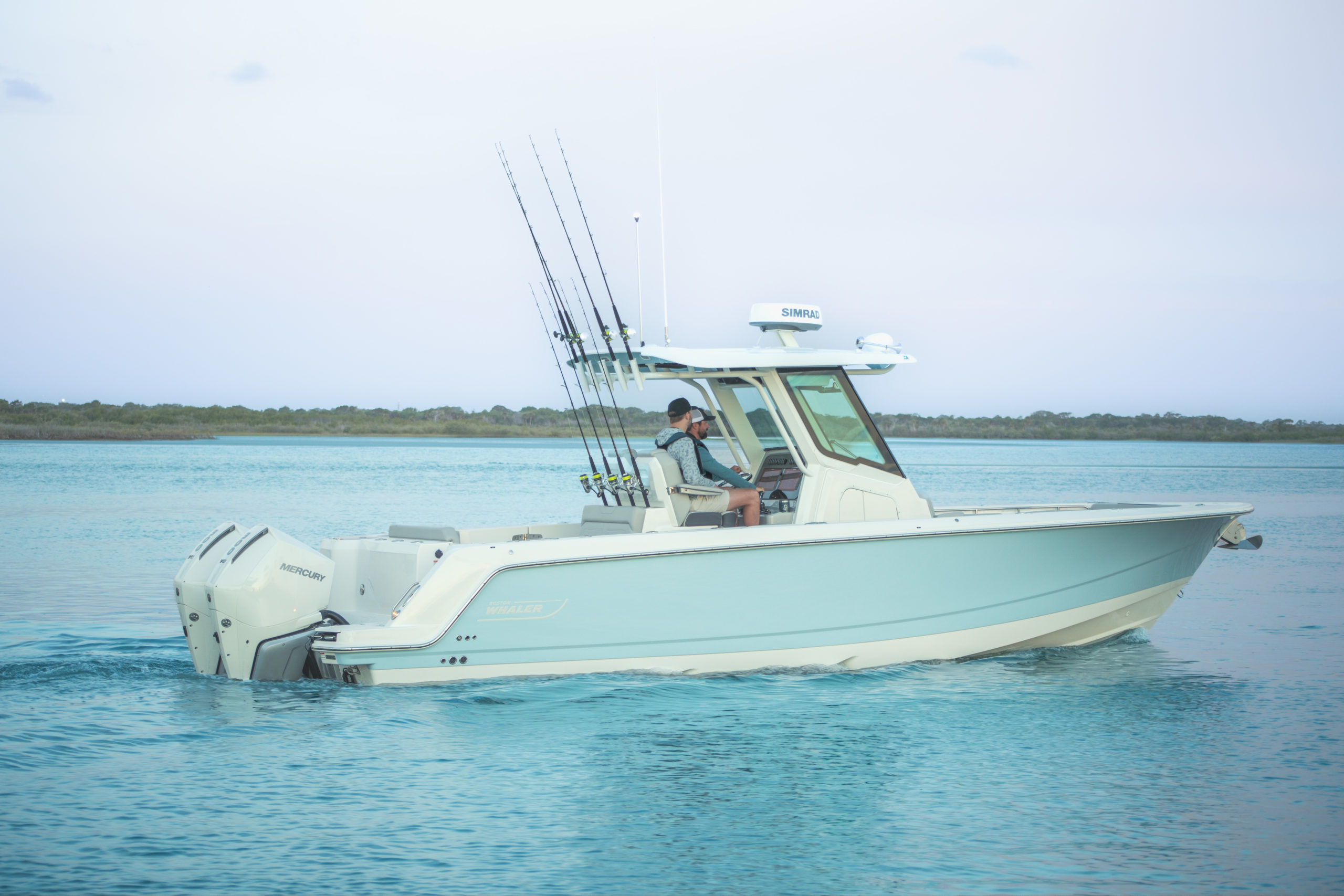 BOSTON WHALER - 290 Outrage